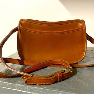 Vintage Coach Wendie in British Tan